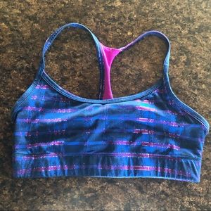 Medium reversible sports bra